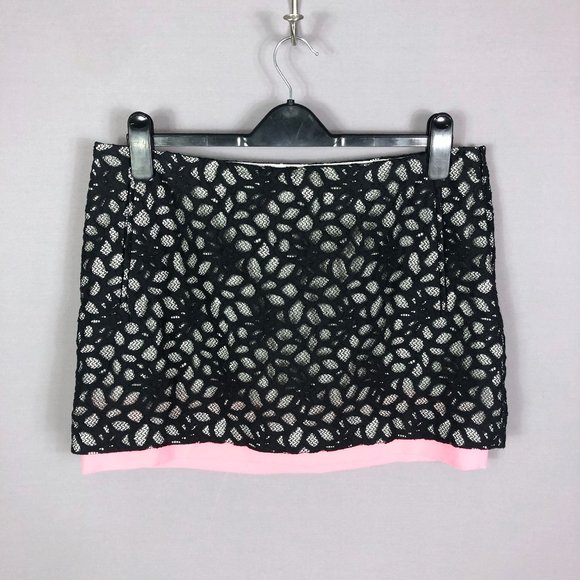 Diane Von Furstenberg Lace Elley Mini Skirt Size 12 - Picture 2 of 10